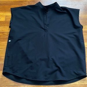 Figs Raphaela oversized scrub top. Size M. Core black